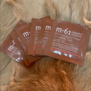 M-61 PowerGlow Gradual Tan Facial Pads (6)